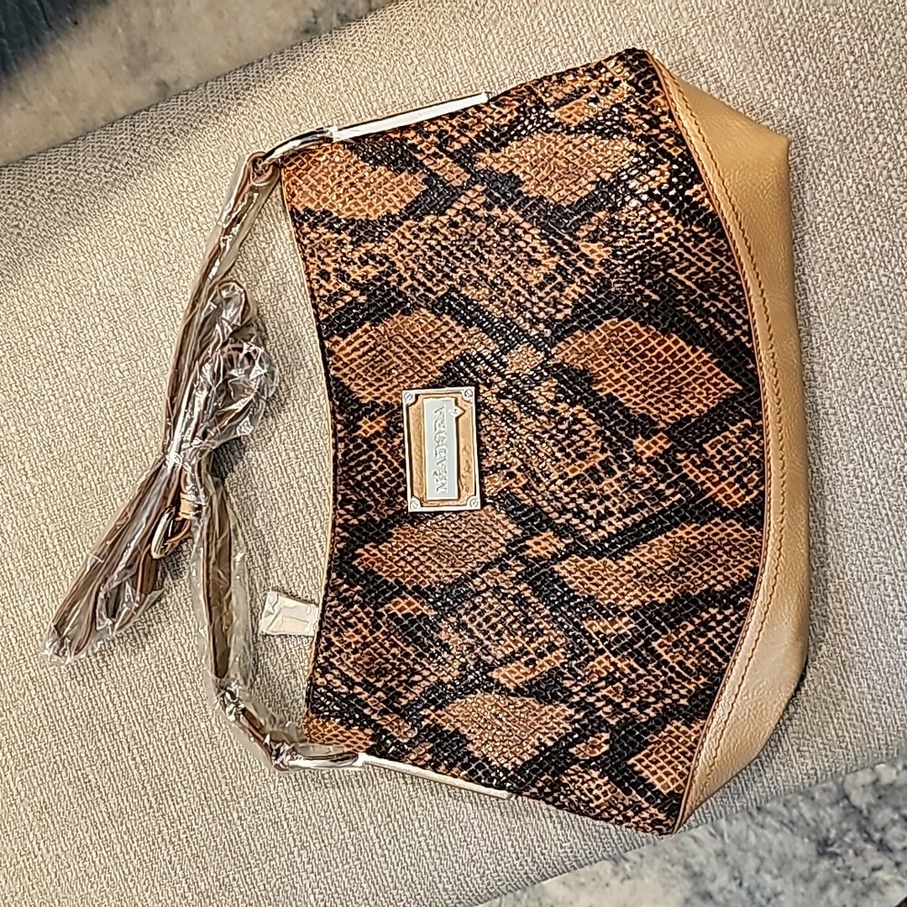 Miadora crossbody handbag